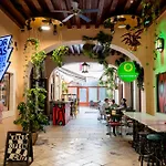 Laurentius Heritage Luxury Diocletian Palace فندق مبيت وإفطار 3*