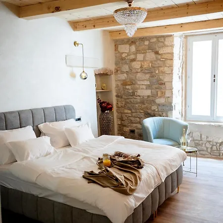 Laurentius Heritage Luxury Diocletian Palace Split