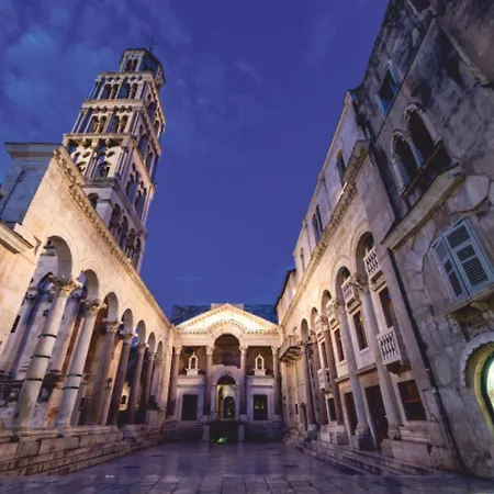 Laurentius Heritage Luxury Diocletian Palace 3* Split